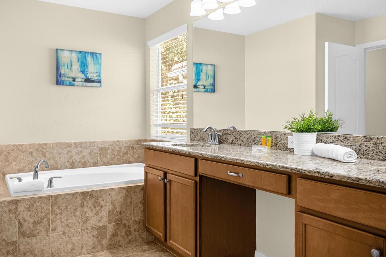 קיסימי Light Yellow Home Lift Your Mood Near Disney 5Beds מראה חיצוני תמונה